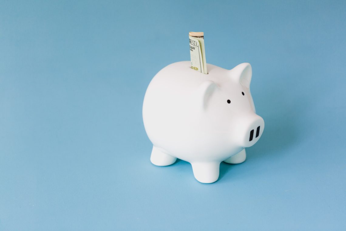 money in the bank photo Mathew Henry via Burst